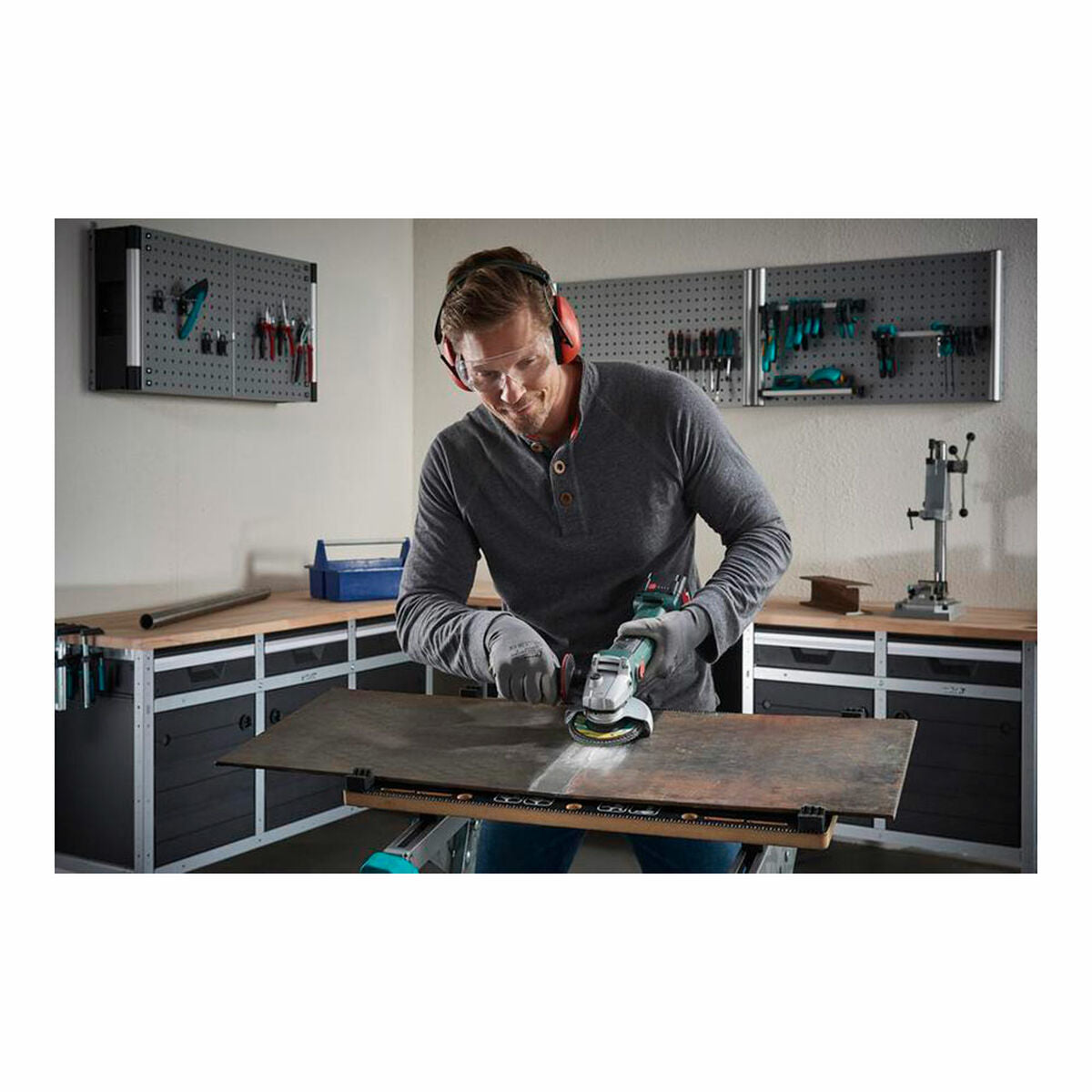 V1HBC6B6D5CD41A603C364F92938EA983C6RP3