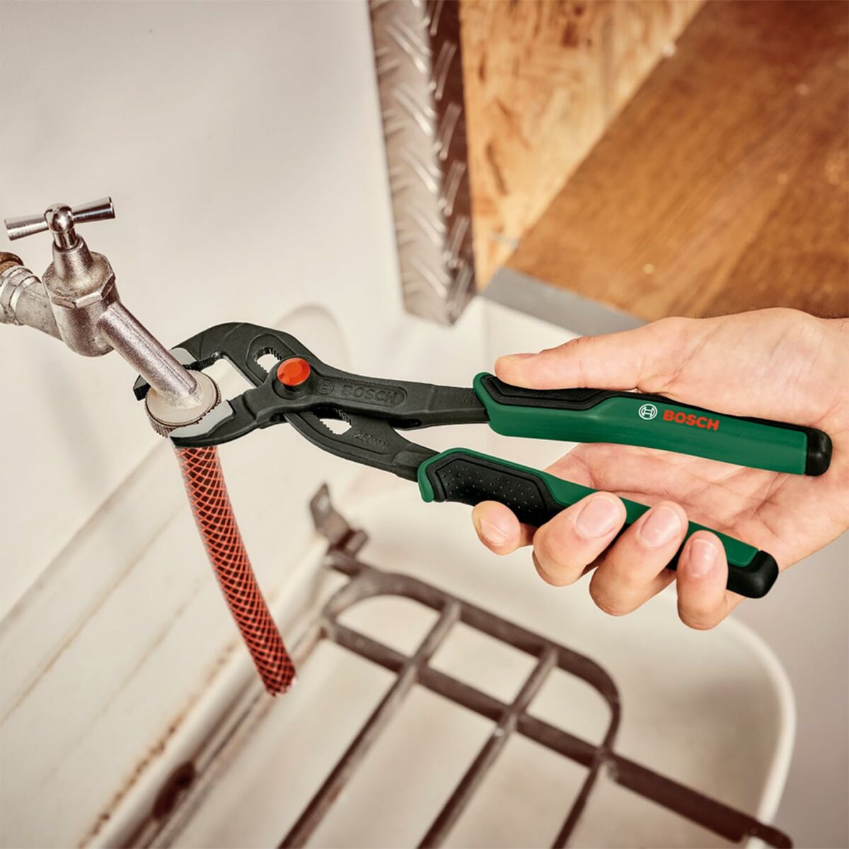 V1H94A9839F21BF302F4390F240E8278386RP3