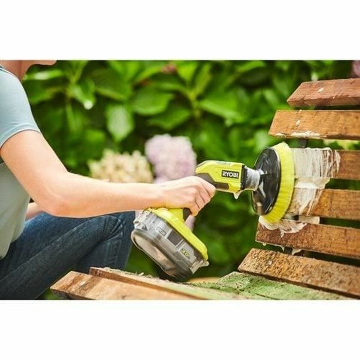 V8H3018DFAE0BC3B3CE70AB75C6EAE7831ER6447313P2