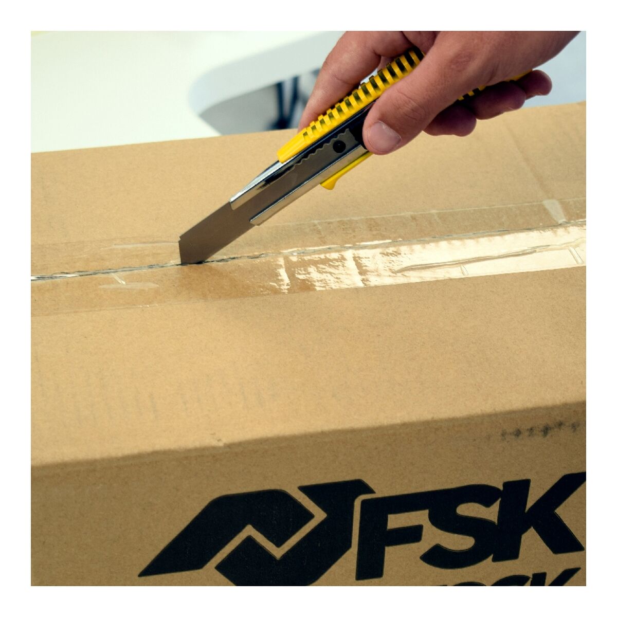 V8HBE45283272DAE0775FF706004D82BD78R3431817P7