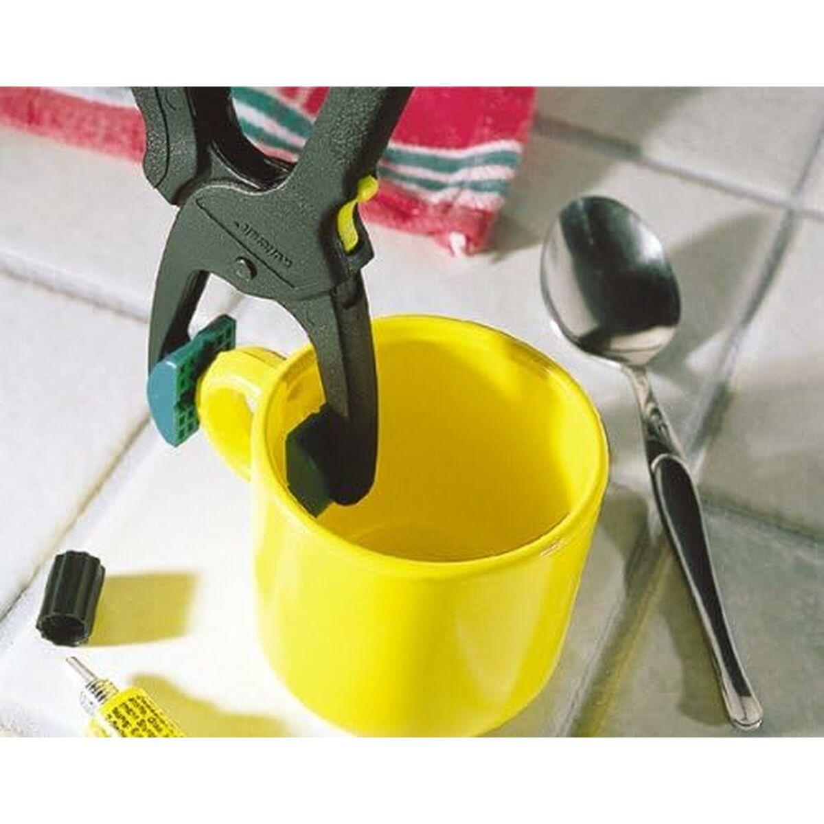 V2HFE04C73AE1CB5A64E4B54EA766659637R7137408P5