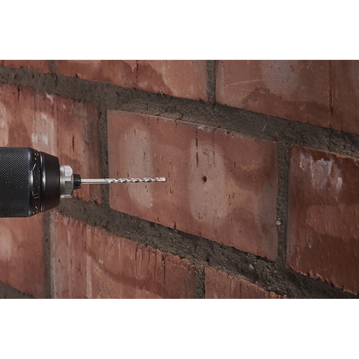 V3HE39E615BE75453B84973A02918820F32R5823703P4